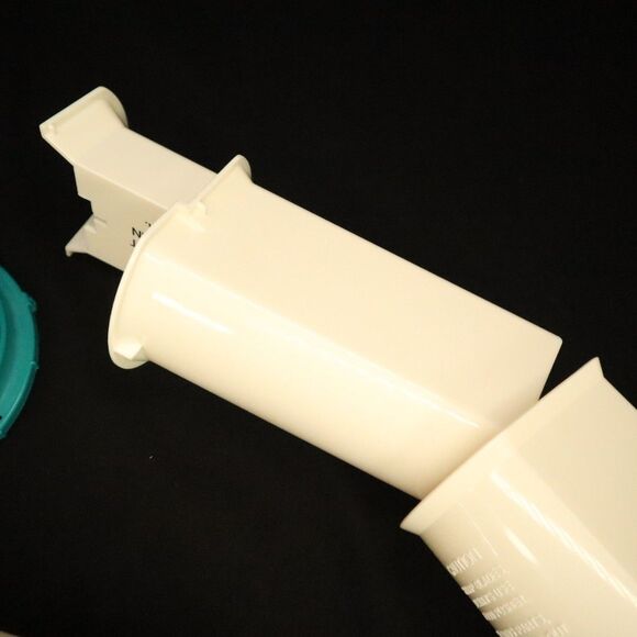 Salad Shooter Parts (11) No motor but the parts are in great shape. - Picture 8 of 16